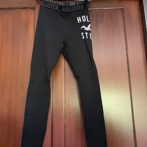 Hollister tights